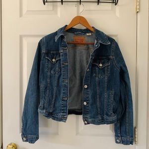 Levi’s Blue Jean Jacket Size Large